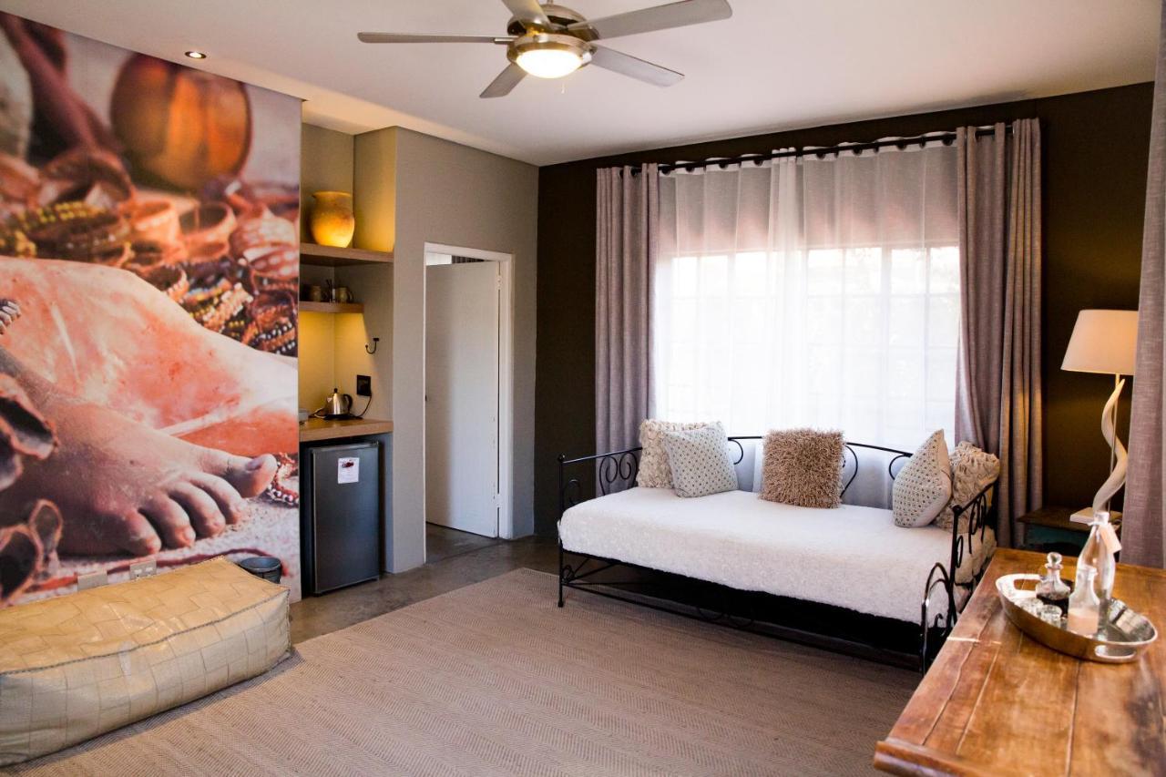 Olive Grove Guesthouse Windhoek Exterior foto