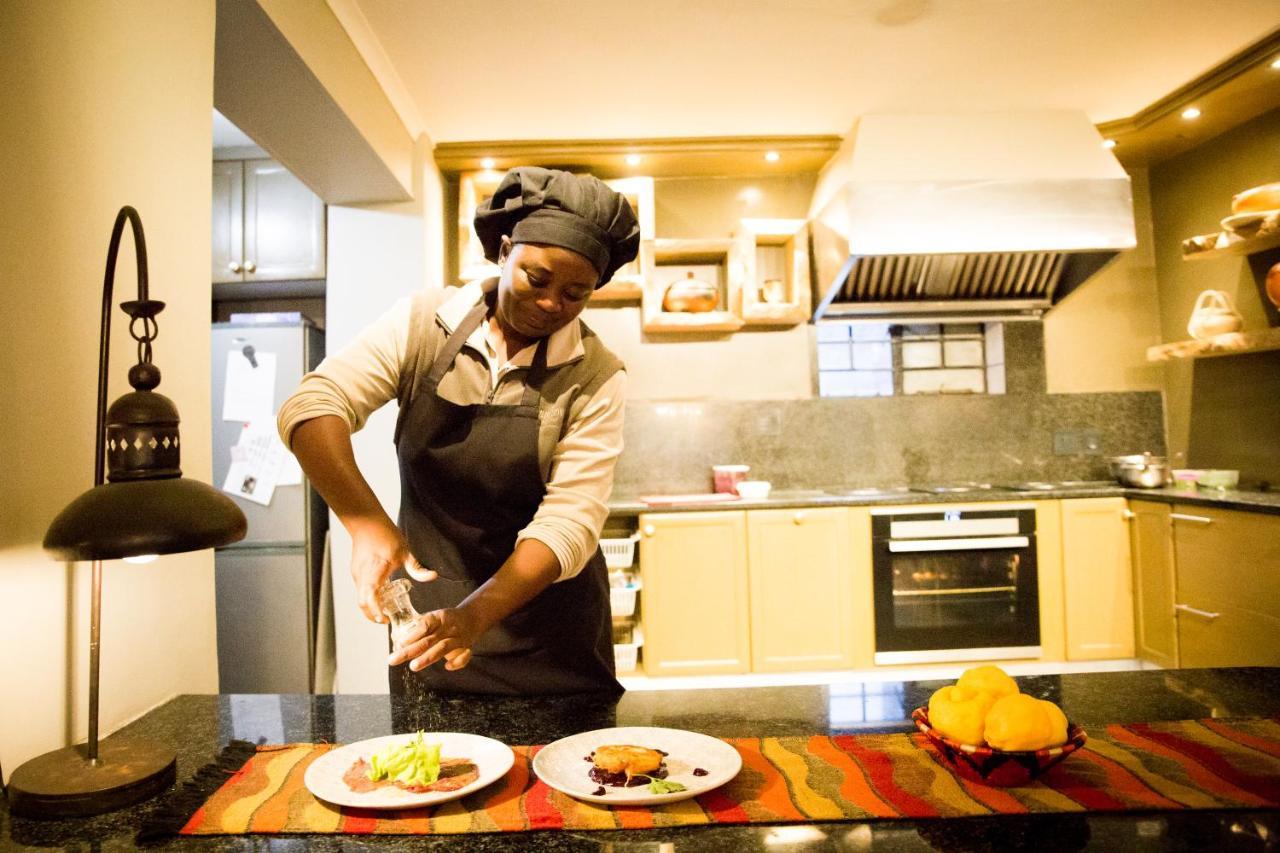 Olive Grove Guesthouse Windhoek Exterior foto