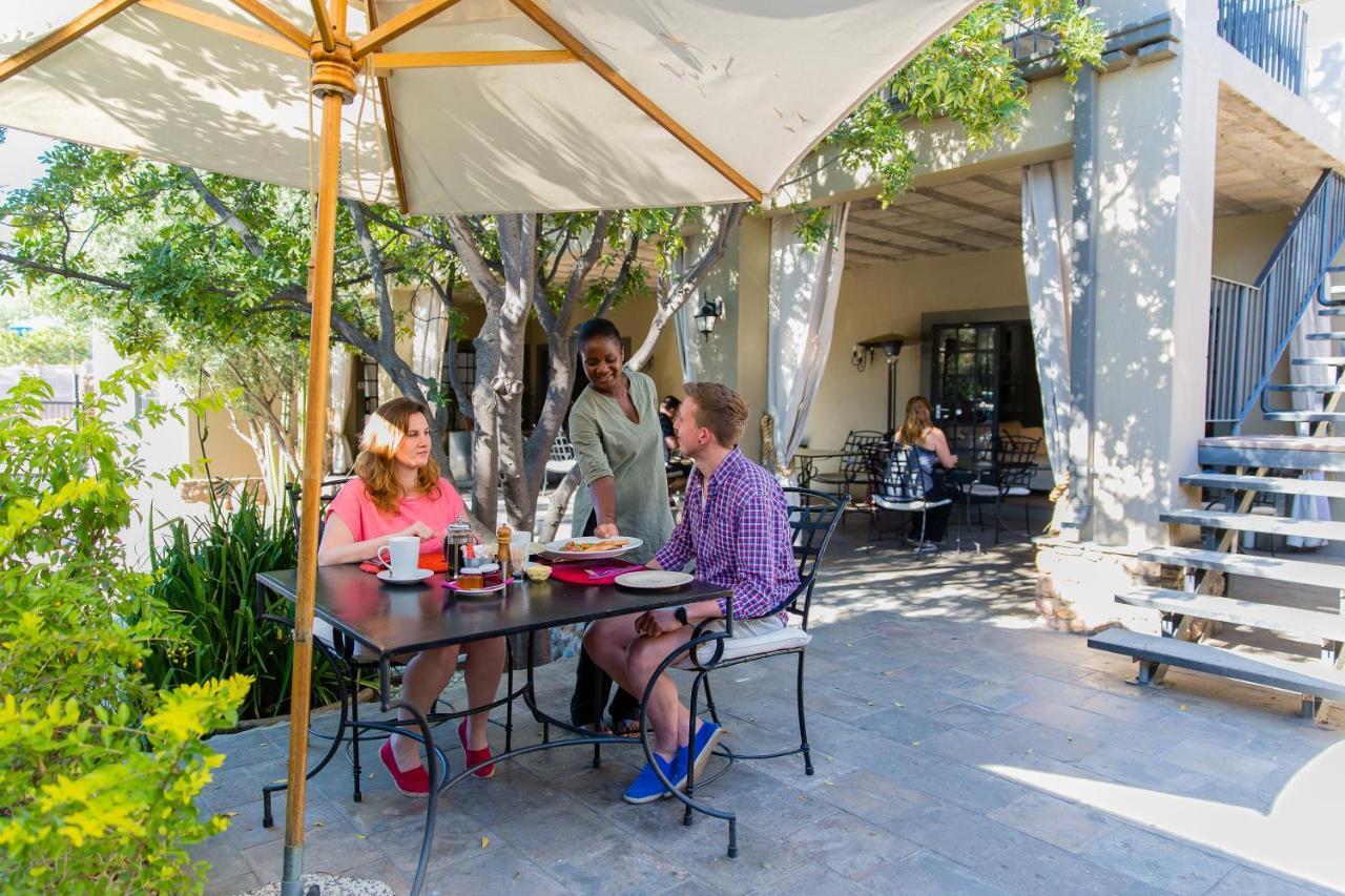 Olive Grove Guesthouse Windhoek Exterior foto